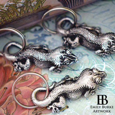Pewter Crested Gecko Keychain by Emily Burke Artwork – Northern